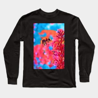 Honey Bee Landing on a Penstemon Flower Long Sleeve T-Shirt